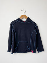 Load image into Gallery viewer, Black Redfish Kids Sweater Size 4 Years
