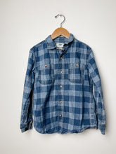 Load image into Gallery viewer, Blue Old Navy Shirt Size 6-7
