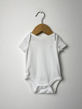 Load image into Gallery viewer, Gap Bodysuit 2 Pack Size 0-3 Months
