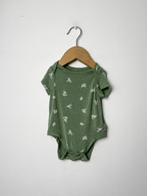 Load image into Gallery viewer, Green Old Navy 2 Piece Set Size 0-3 Months
