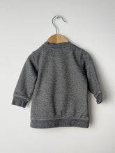 Load image into Gallery viewer, Grey H&amp;M Sweater Size 4-6 Months
