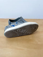Load image into Gallery viewer, Grey Native Shoes Size 9
