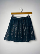 Load image into Gallery viewer, Sequins Children&#39;s Place Skirt Size 10/12 Years
