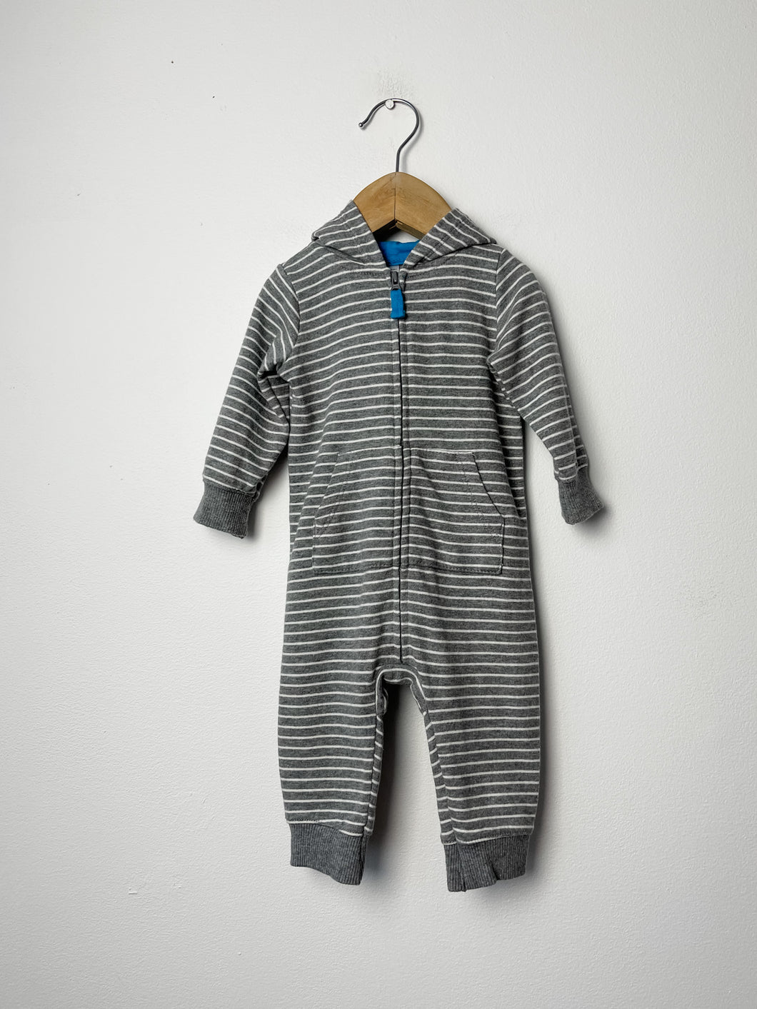 Striped Carters Romper Size 6 Months