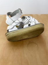 Load image into Gallery viewer, White &quot;Sun San&quot; Salt Water Sandals Size 5
