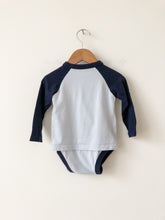 Load image into Gallery viewer, Boys Blue Gap Bodysuit Size 12-18 Months
