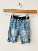 Load image into Gallery viewer, Blue Topo Mini Jeans Size 3 Months
