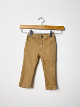 Load image into Gallery viewer, Boys Tan Guess Pants Size 18 Months
