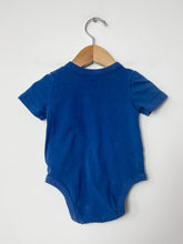 Load image into Gallery viewer, Gap Bodysuit 2 Pack Size 3-6 Months
