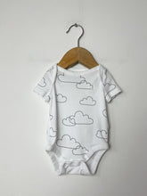 Load image into Gallery viewer, Gap Bodysuit 3 Pack Size 0-3 Months
