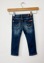 Load image into Gallery viewer, Girls Blue Seven For All Mankind Jeans Size 2T
