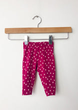 Load image into Gallery viewer, Girls Heart Carters Leggings Size 0-3 Months
