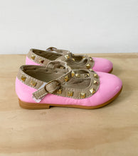 Load image into Gallery viewer, Pink Beautiful Special Shoes Size 8
