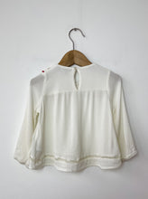 Load image into Gallery viewer, Girls White 7 For All Mankind Shirt Size 2T

