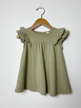 Load image into Gallery viewer, Green Quincy Mae Dress &amp; Bloomers Size 12-18 Months
