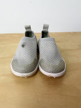 Load image into Gallery viewer, Grey Minimoc (Heyfolks) Voyageurs Size 8
