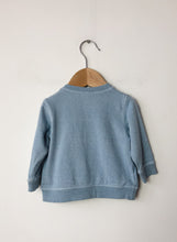 Load image into Gallery viewer, Kids Blue H&amp;M Sweater Size 4-6 Months
