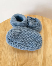Load image into Gallery viewer, Kids Blue Slippers Size Newborn
