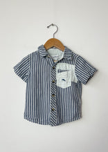 Load image into Gallery viewer, Blue Tommy Bahamas Shirt Size 18 Months

