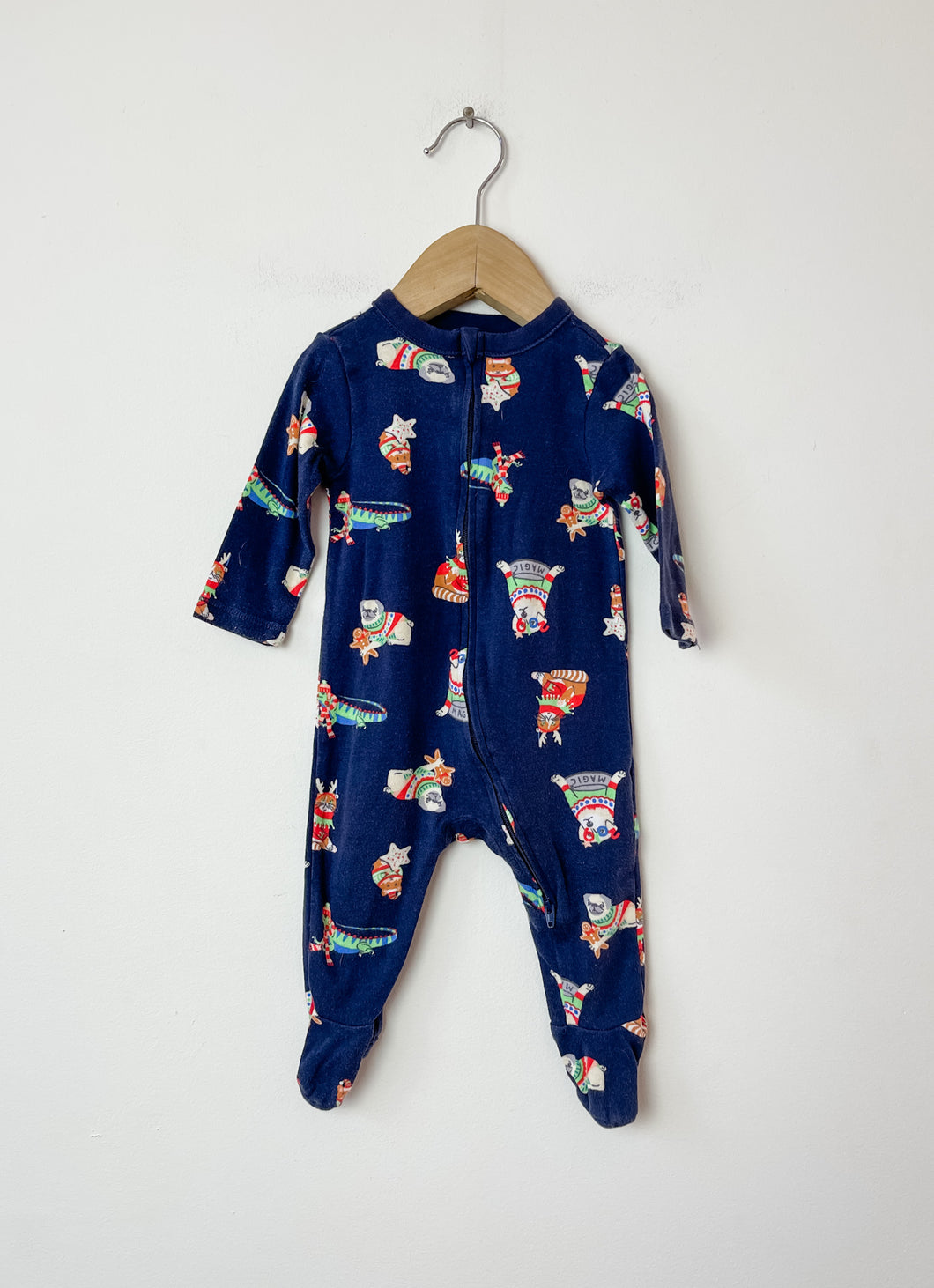 Holiday Old Navy Sleeper Size 3-6 Months