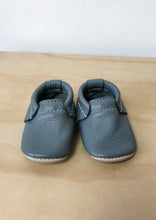 Load image into Gallery viewer, Kids Grey Minimocs Size 1
