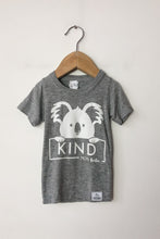 Load image into Gallery viewer, Kids Grey Mon Bebe Apparel Shirt Size 6-12 Months
