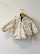 Load image into Gallery viewer, Kids Snoopy Gap Sweater Size 0-3 Months
