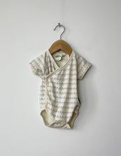Load image into Gallery viewer, Kids Waves Parade Bodysuit Size 3-6 Months
