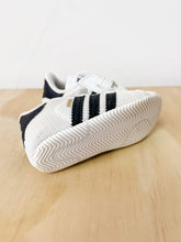 Load image into Gallery viewer, Kids White Adidas Shoes Size 3
