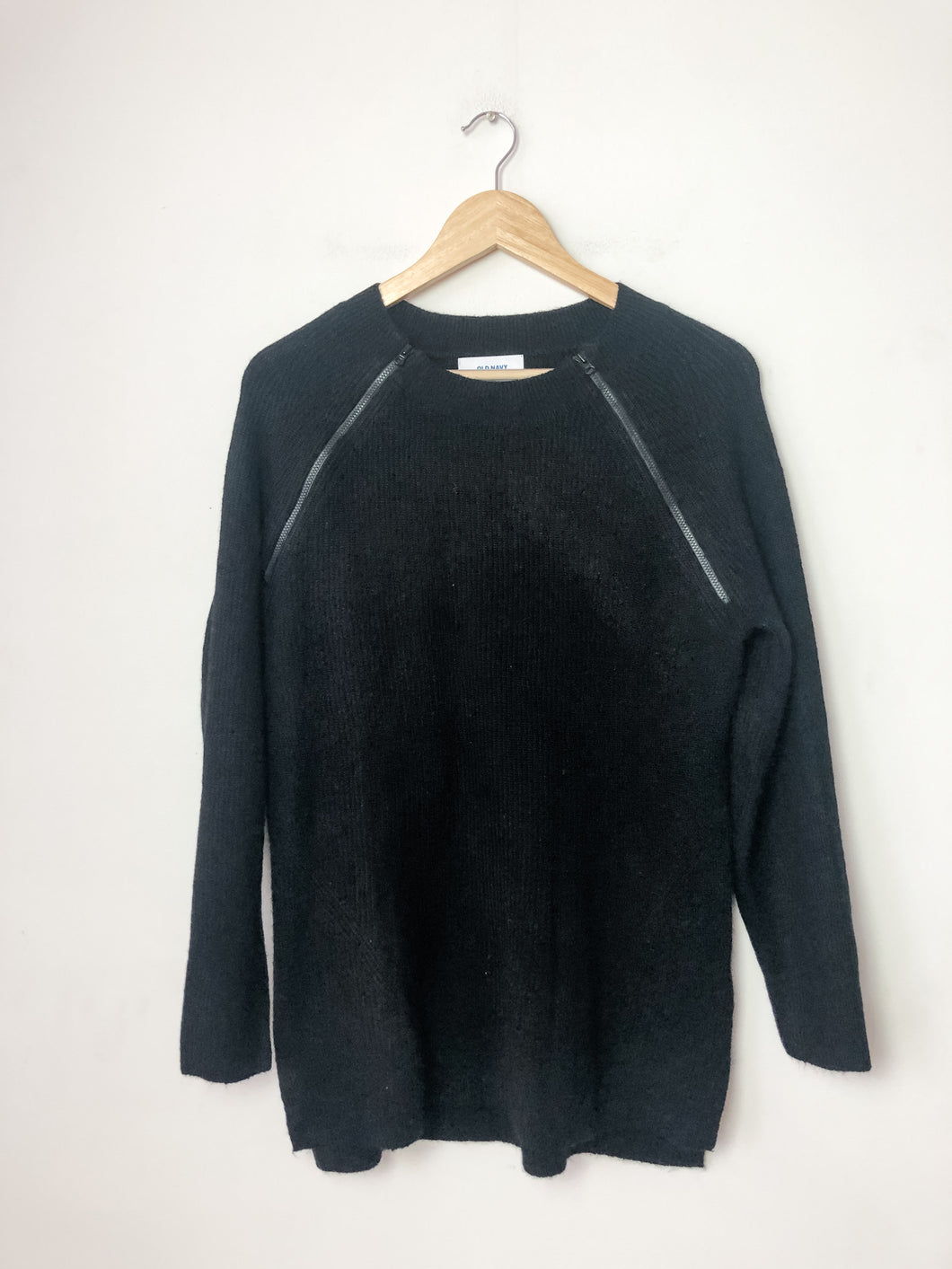 Maternity Black Old Navy Sweater Size Medium