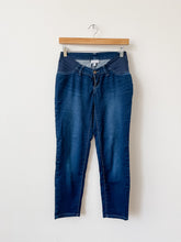 Load image into Gallery viewer, Maternity Blue A Pea In The Pod Jeans Size Extra Small
