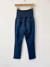 Load image into Gallery viewer, Maternity Blue Gap Jeans Size 27
