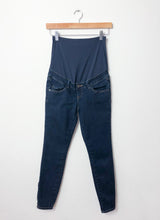 Load image into Gallery viewer, Maternity Blue Thyme Jeans Size Extra Small
