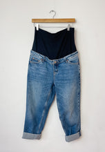 Load image into Gallery viewer, Maternity Blue Top Shop Jeans Size 30W 34L
