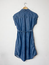 Load image into Gallery viewer, Maternity Gap Chambray Dress Size Small
