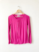 Load image into Gallery viewer, Fuschia Old Navy Nursing Top Size Small
