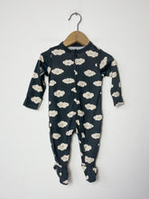 Load image into Gallery viewer, Old Navy Sleeper 5 Pack Size 3-6 Months

